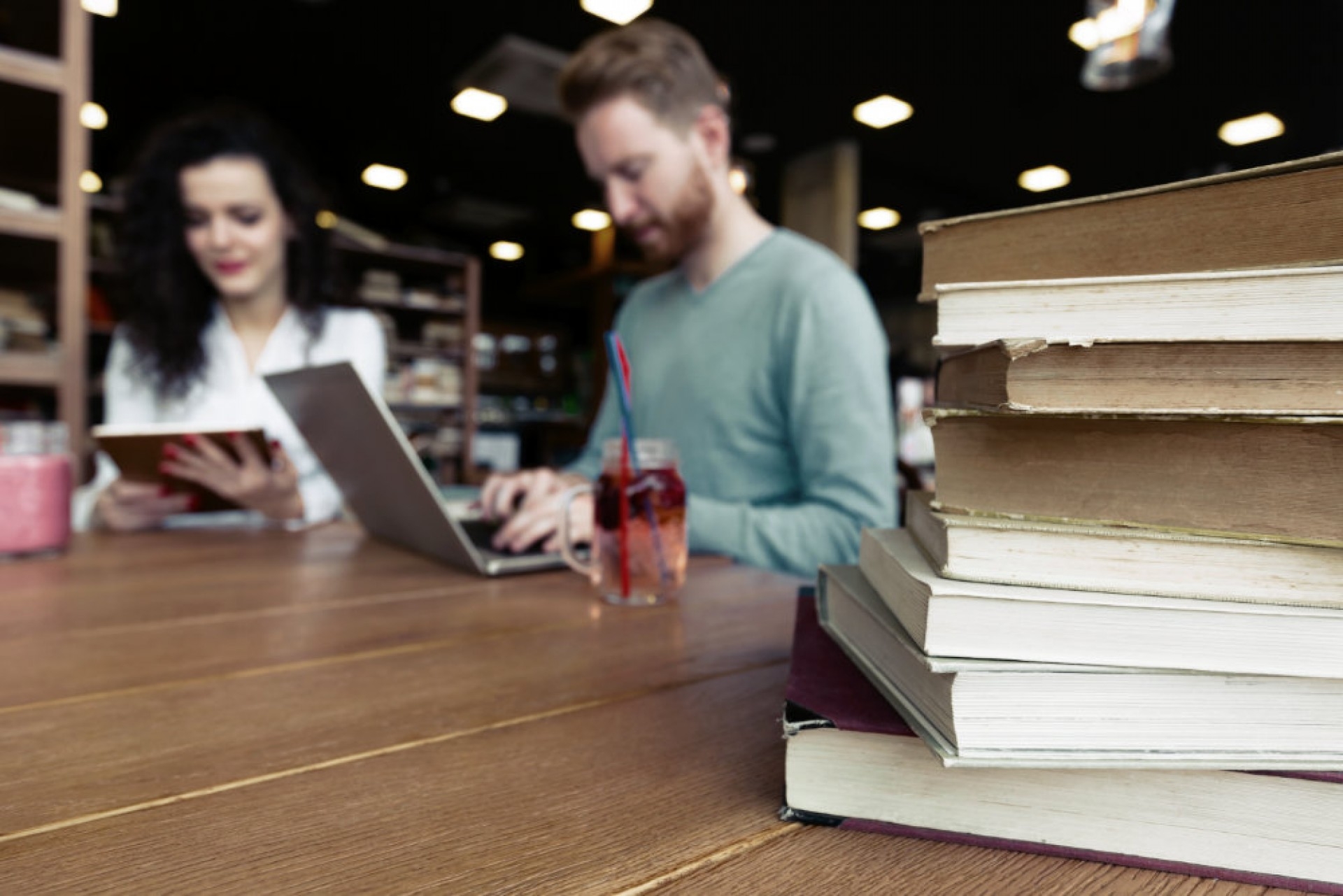 ACADEMIA+  Online training “COUNSELLING MIGRANTS AND REFUGEES”